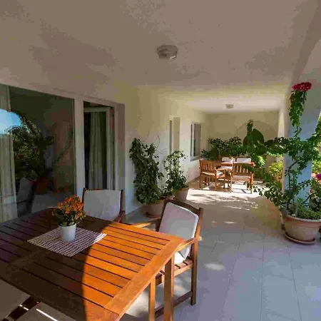 Apartment In 39351
