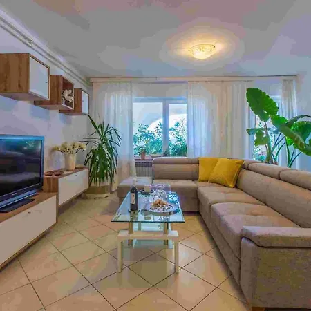 In 39351 Apartment Crikvenica