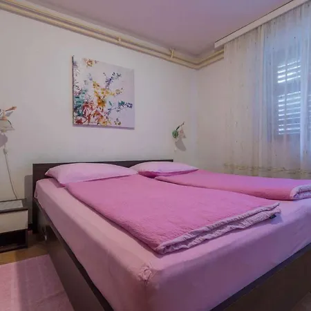 In 39351 Apartment
