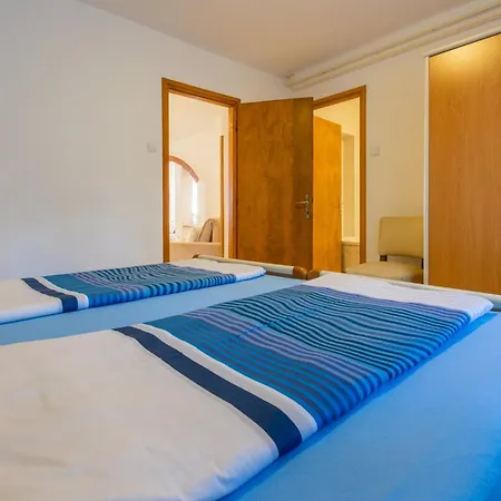 Apartment In 39351