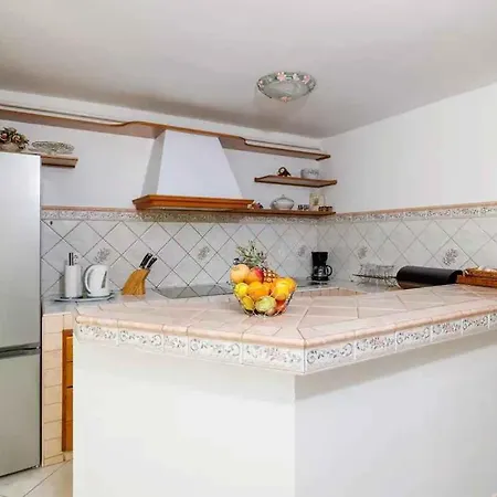 Apartment In 39351