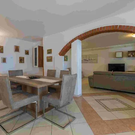 In 39351 Apartment Crikvenica